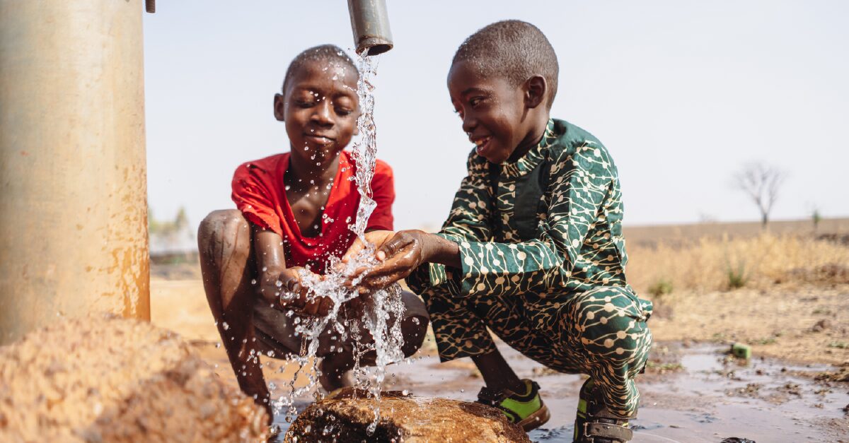 Mobile, low-cost arsenic detection tool for safe water